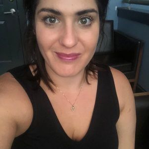 Meet your Posher, Alexandra